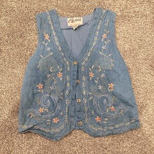 Flowery Printed Vest, size medium
